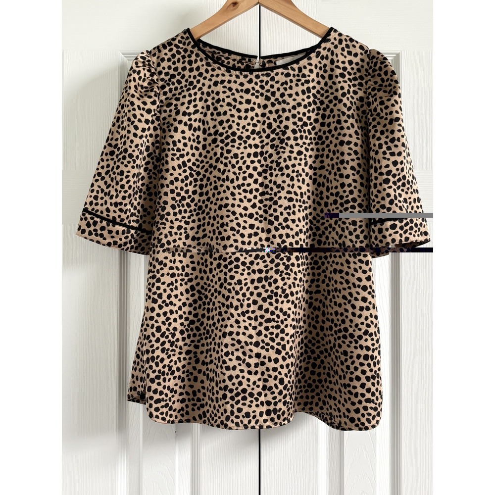 LOFT Animal Print Tan Black Short Sleeve Keyhole Neck Blouse Top Women's L